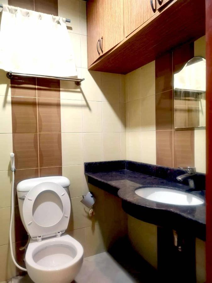 The Runway Inn - Mactan Cebu Lapu-Lapu City Exteriör bild